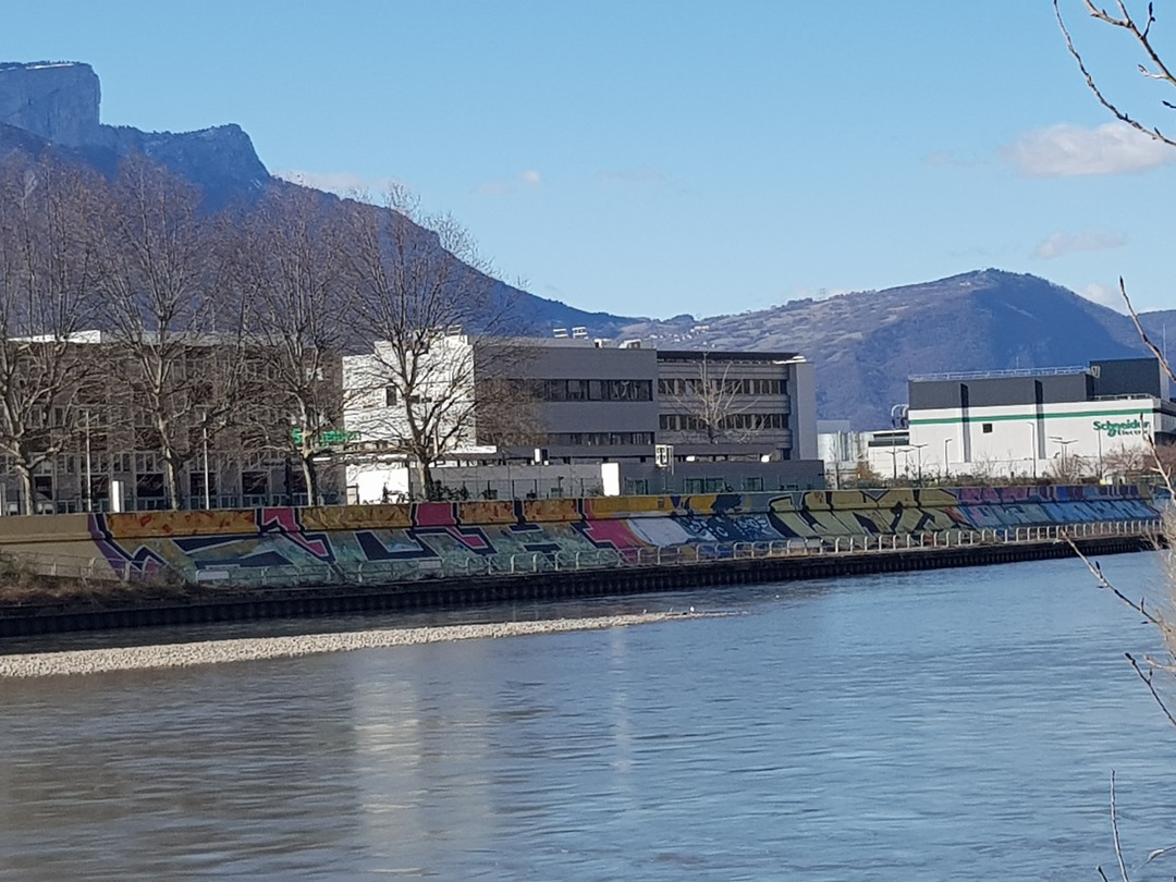 92363072_877061976142833_1769212739936321536_njpg